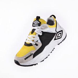 Umbro 90s Yellow and Black Chunky Sneakers Excellent Used Condition